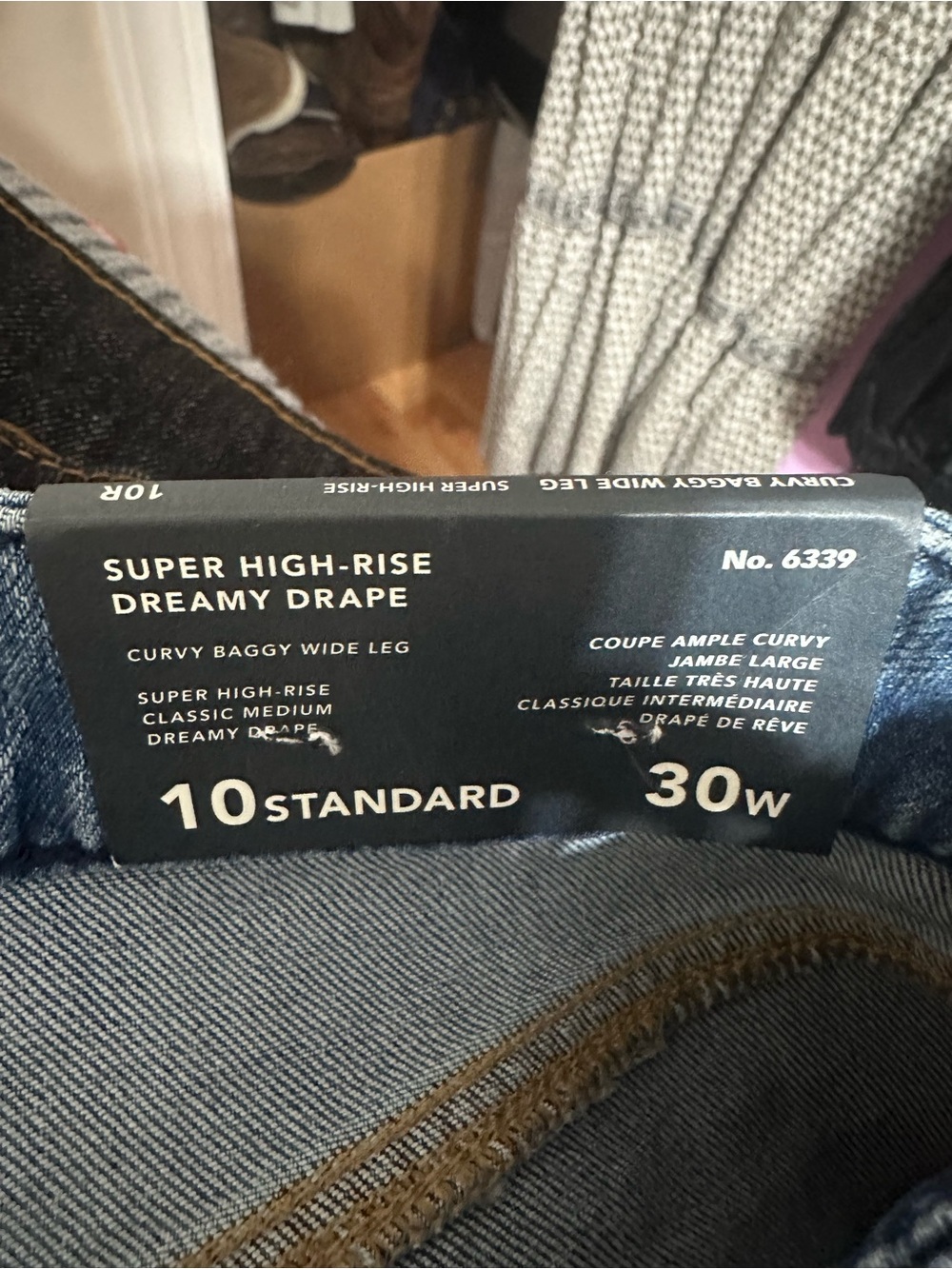 American Eagle Curvy Baggy Wide Leg Jeans Size 10 30W Super High Rise Distressed - Picture 7 of 9